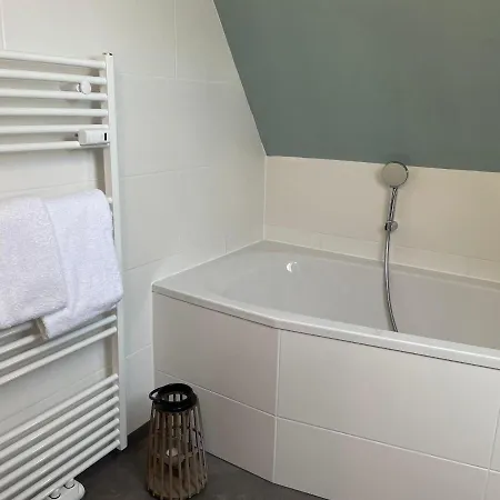 Nige-ooge-6 쿡스하펜